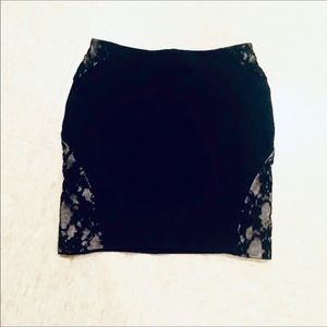 Express mini skirt with lace inserts szXS